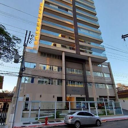 Praia do Morro: Beachfront Apartment with Pool and Wi-Fi Guarapari Exterior photo
