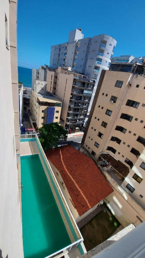 Praia do Morro: Beachfront Apartment with Pool and Wi-Fi Guarapari Exterior photo