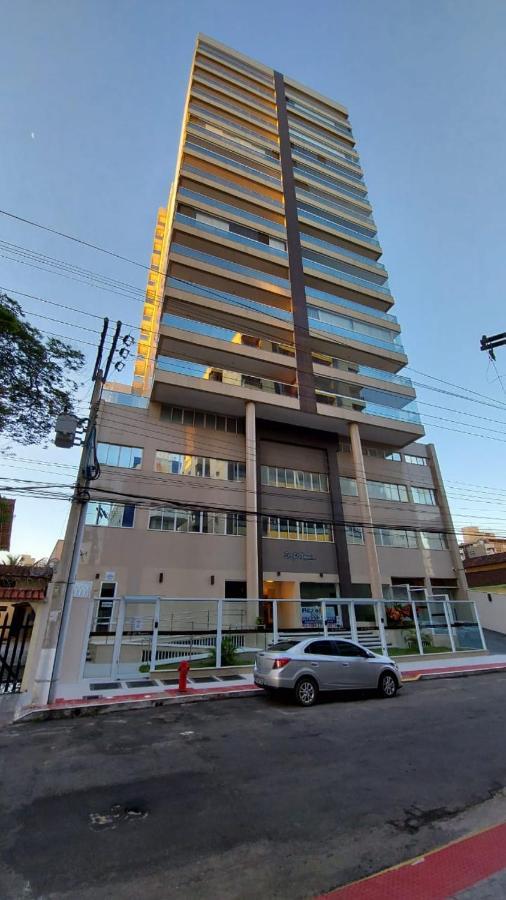 Praia do Morro: Beachfront Apartment with Pool and Wi-Fi Guarapari Exterior photo