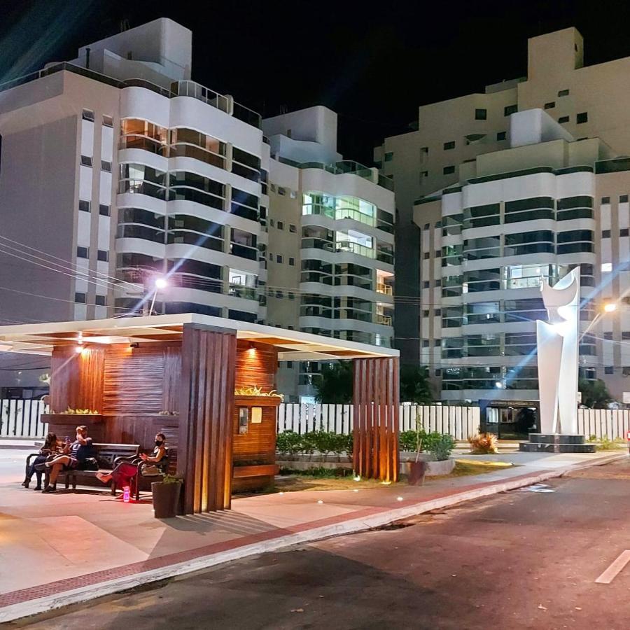 Praia do Morro: Beachfront Apartment with Pool and Wi-Fi Guarapari Exterior photo