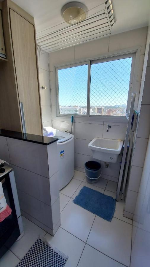 Praia do Morro: Beachfront Apartment with Pool and Wi-Fi Guarapari Exterior photo